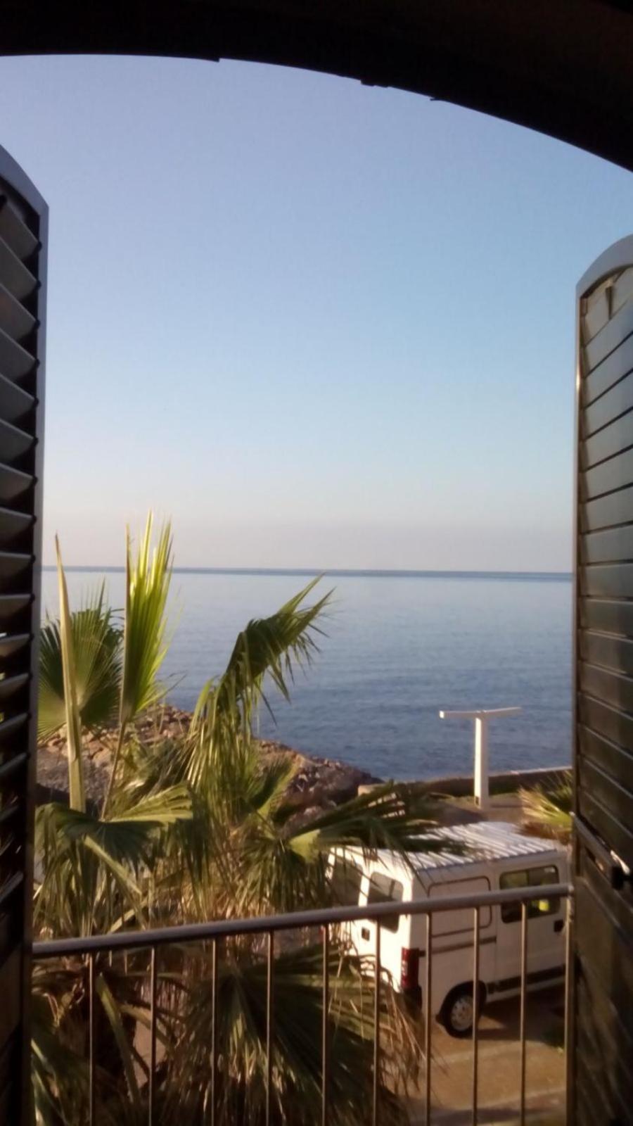 Casa De Sueno En La Playa Villa Adra Eksteriør bilde